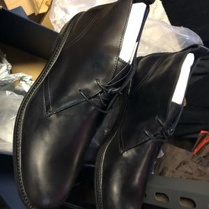 Cole haan water proof chukka black size 10